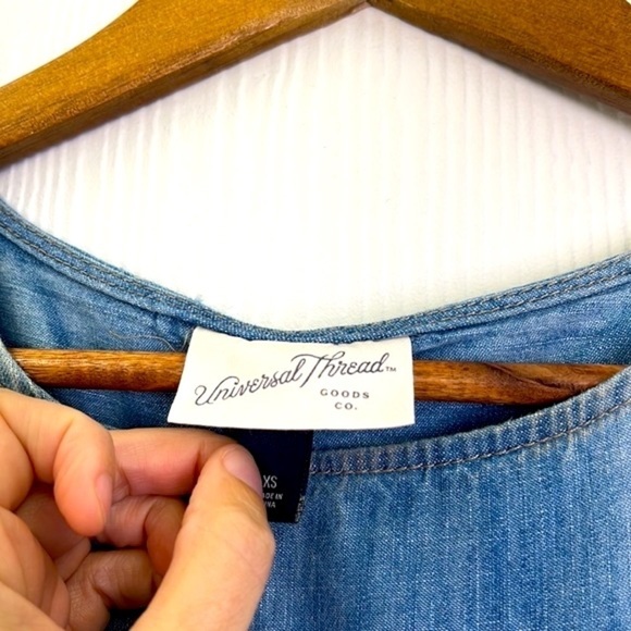 Universal Thread - Stonewash Sleeveless Fray With Buttons On Side Dress XS - Picture 9 of 13